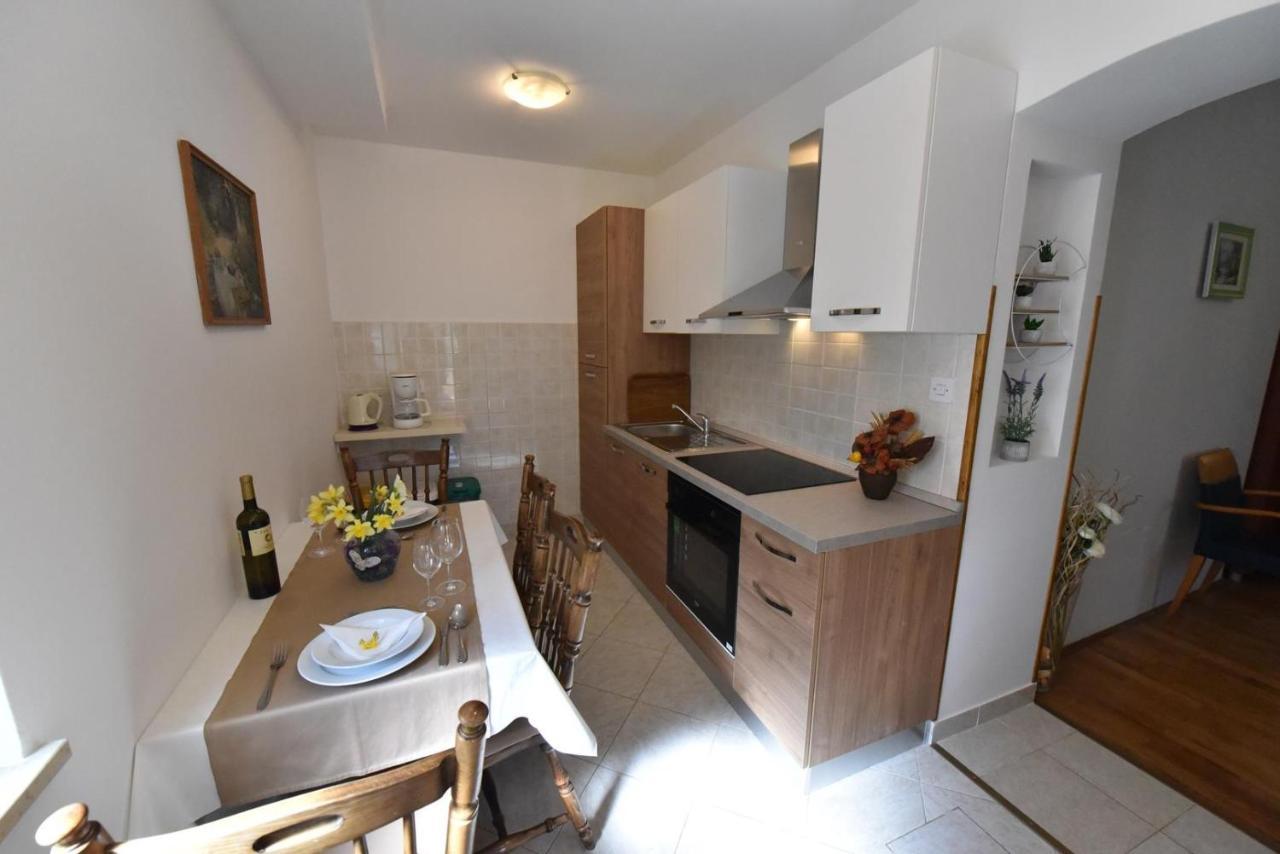 Apartment Nona Tar-Vabriga Esterno foto