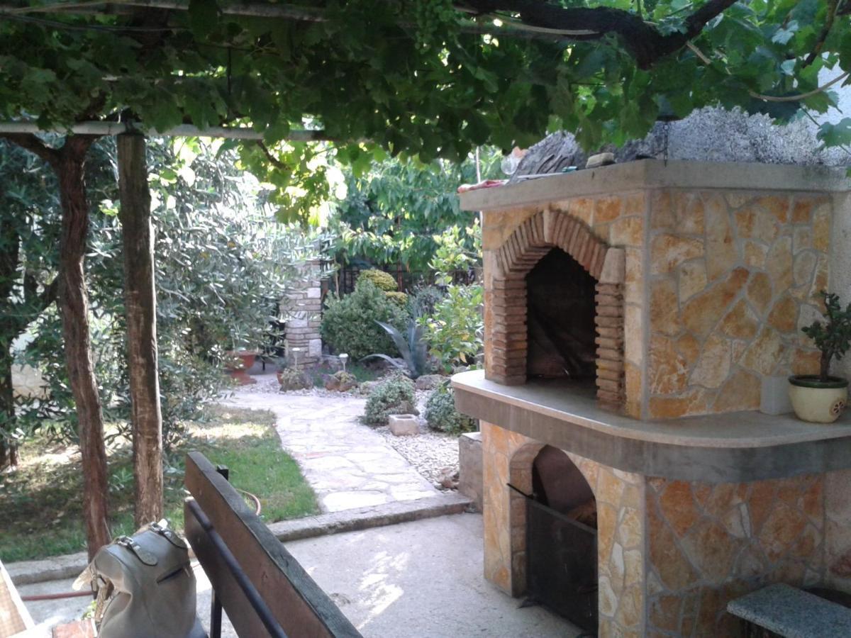 Apartment Nona Tar-Vabriga Esterno foto